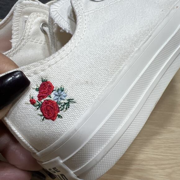 Converse Chuck Taylor All Star Low 'Embroidered Bouquets' Shoes Women Size 5.5 - Picture 8 of 10